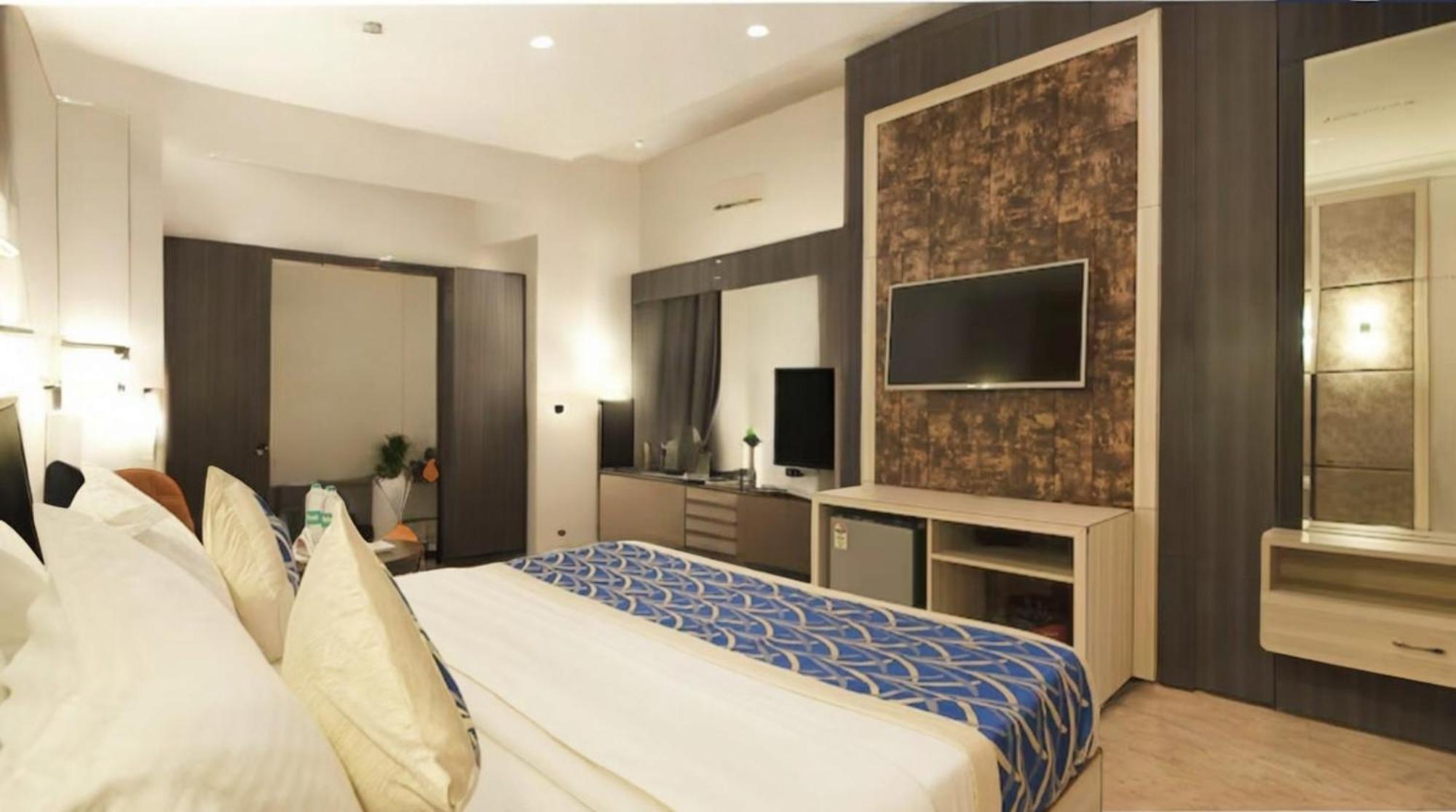 Hotel The Almora By Rs Global Near By Delhi International Airport With - Free Airport Drop New Delhi Eksteriør bilde