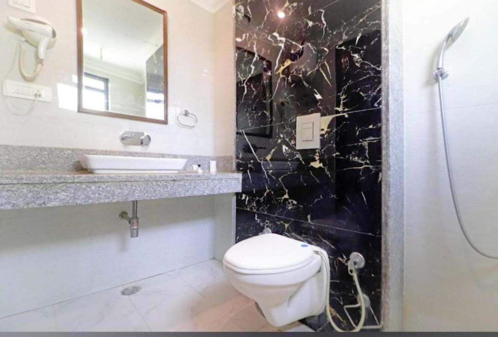 Hotel The Almora By Rs Global Near By Delhi International Airport With - Free Airport Drop New Delhi Eksteriør bilde