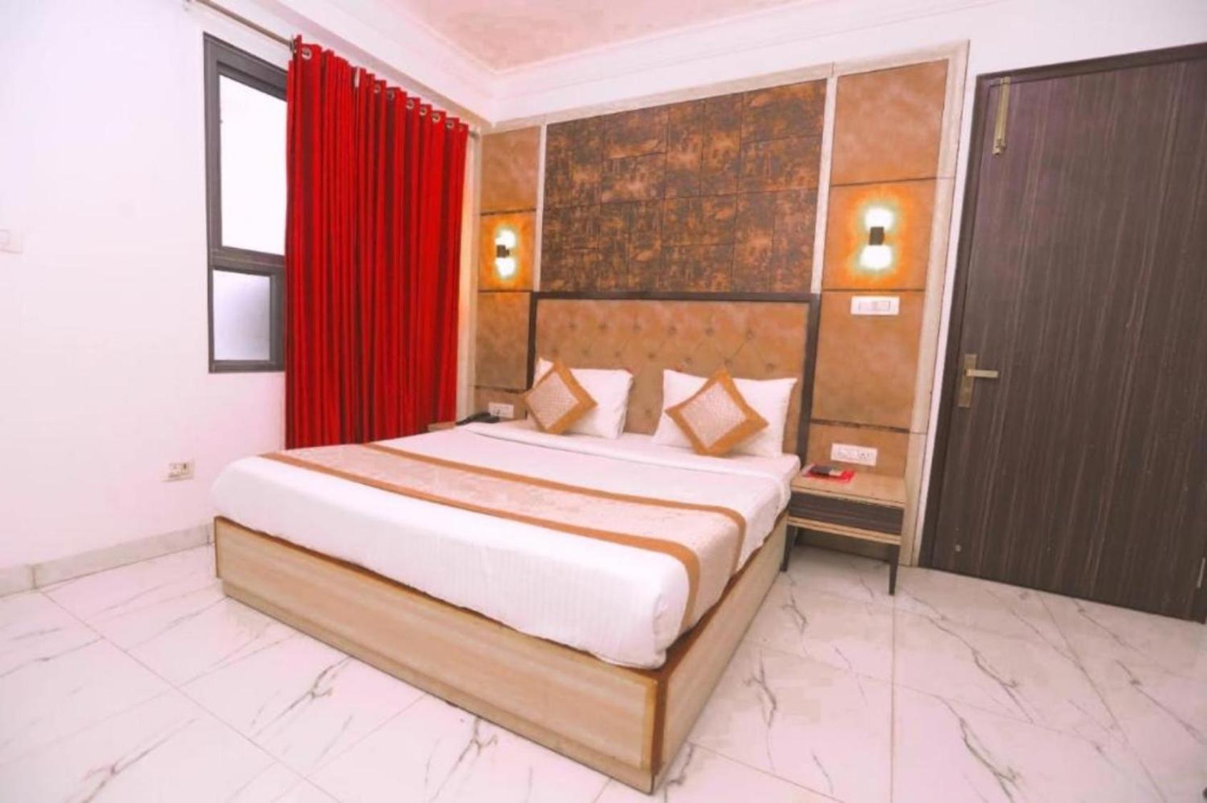 Hotel The Almora By Rs Global Near By Delhi International Airport With - Free Airport Drop New Delhi Eksteriør bilde