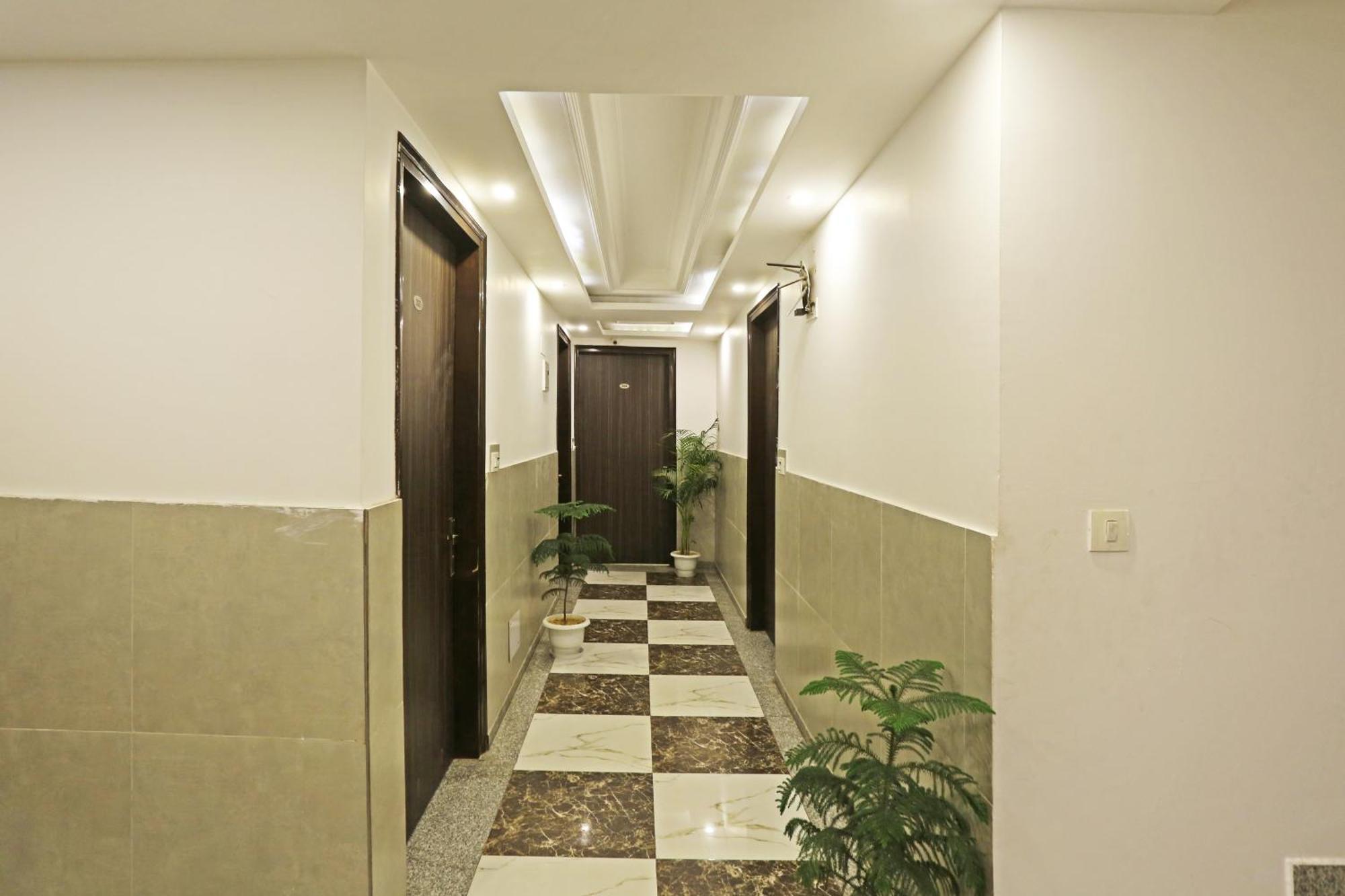 Hotel The Almora By Rs Global Near By Delhi International Airport With - Free Airport Drop New Delhi Eksteriør bilde