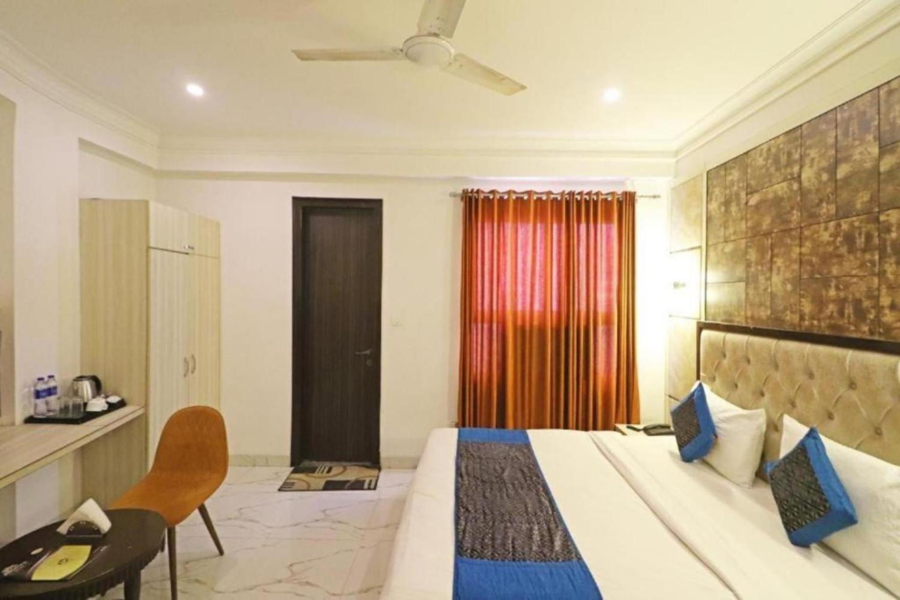 Hotel The Almora By Rs Global Near By Delhi International Airport With - Free Airport Drop New Delhi Eksteriør bilde